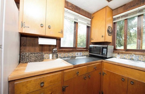 Santa Barbara House | Majestic peaceful country views -One bedroom guesthouse w/WiFi in Santa Barbara