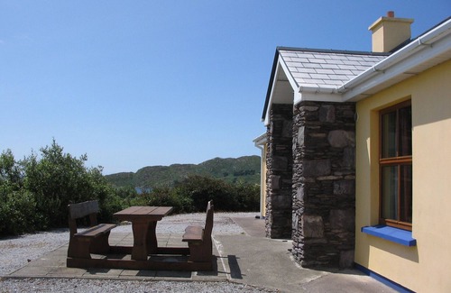 Caherdaniel House | Majestic Sea Views, Family Friendly, Pet Friendly, Wheelchair Accessible