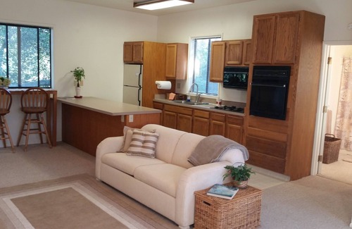 Santa Barbara House | Majestic views peaceful charming country 2-bed home in enchanting Santa Barbara