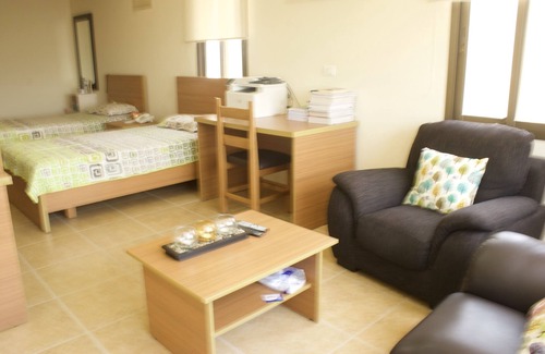 Blat House | Majesty Villa Dorms