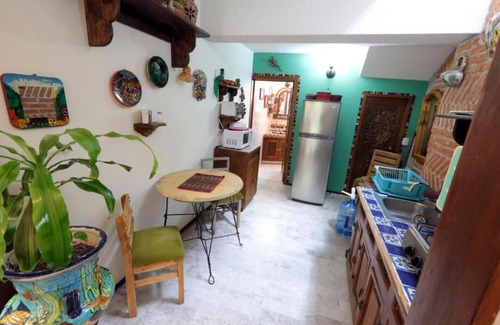 Cholula Apartment | Majikal BnB Martinlandia (Guatemaya)
