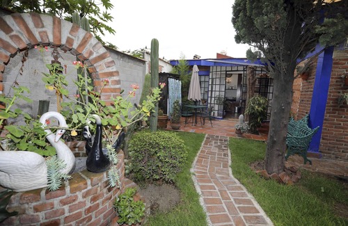 Cholula Apartment | Majikal BnB Martinlandia (La Doña)
