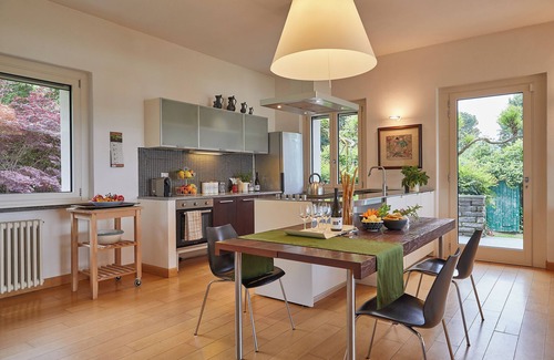Ranco Villa | MAJOR LAKE VILLA WITH GARDEN & SWIMMING POOL. AMAZING VIEW ON THE LAKE AND ALPS