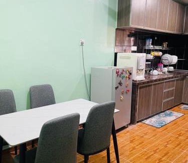 Kampung Teluk Wang Besar House | Mak kuntum homestay
