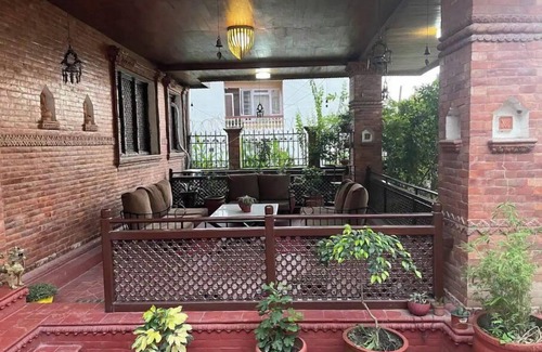 Kathmandu Condo | Makach House, Condo With Beautiful Garden