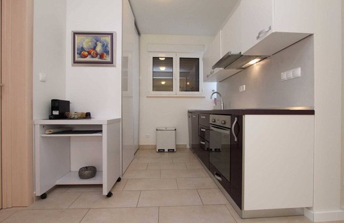 Borik Apartment | MAKADO Two-Bedroom Apartment (MARIN)