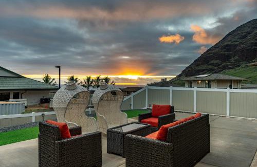 Makaha Valley House | Makaha Hideaway by AvantStay 10 Minutes to Beach