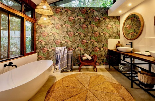 Makakatana Cabin | Makakatana Bay Lodge