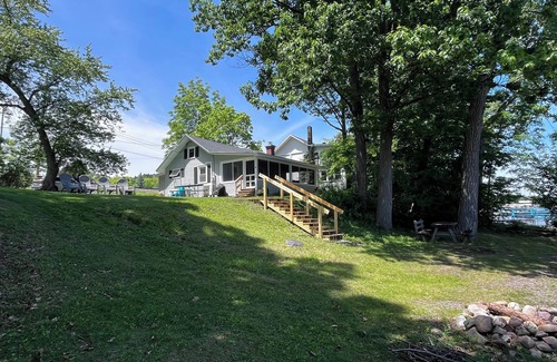 Town of Benton Cottage | Make memories - located on Seneca Lake 8 miles south of Geneva