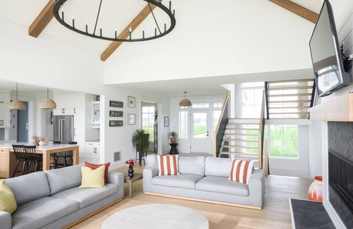 Victoria House | Make This Your “New Normal"