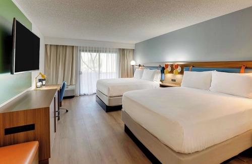 Mayo Clinic Hotel | Make Your Trip More Enjoyable! Near Desert Vista Dog Park, Pets are Allowed