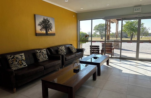 Sowa Hotel | Makgadikgadi Lodge