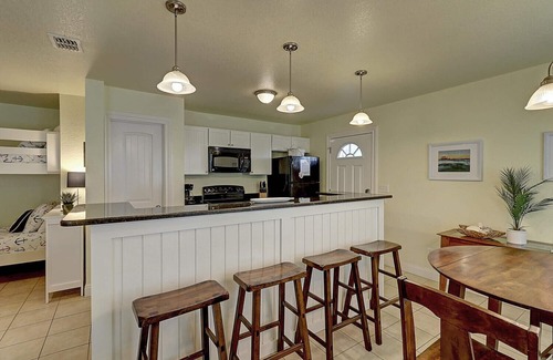 Safe Harbor House | Makin Waves - Close To Everything!