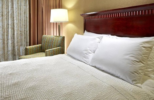 Anaheim Resort House | Making The Best Memories Along The Way! Outdoor Pool, Parking, Walk to Disney!
