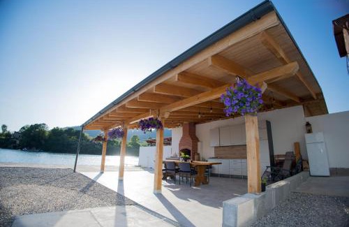 Orsova House | Mala House