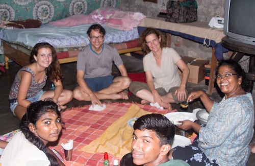 Manmunai North Bed & Breakfast | Mala's Home Stay
