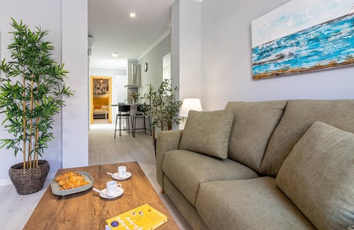 Ensanche Centro Apartment | Malaga Center Flat - SoHo Center Apartments Superior