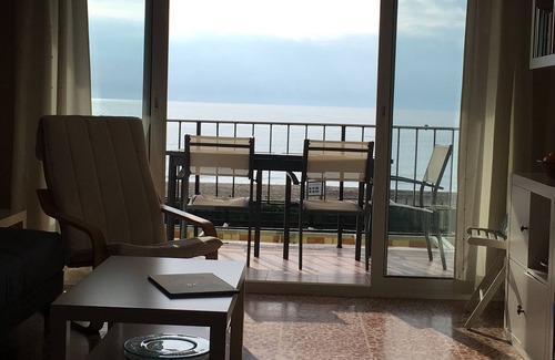 Torre de Benagalbon Apartment | Malaga: MALAGA, COSTA DEL SOL, First –floor Beachfront Apartment. Direct access to beach. Tennis courts and swimming pool.