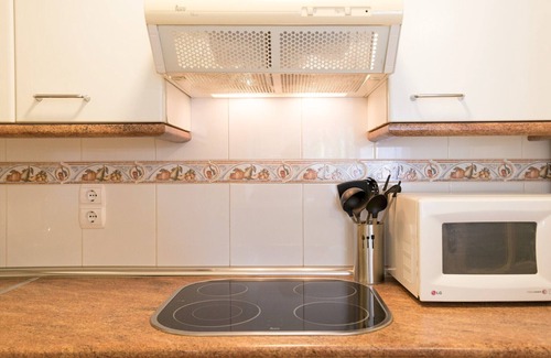 Torremolinos Apartment | MalagaSuite Lux Beach & Pool