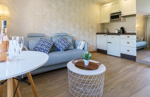 Carihuela Apartment | MalagaSuite Studio Beach&Pool