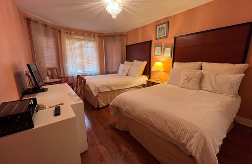 Crystal Beach Bed & Breakfast | Malak Bnb