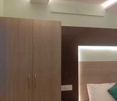 Tiruvannamalai Hotel | Malar Park