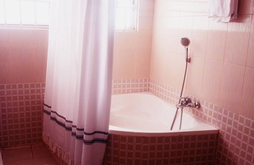 Tema House | Malbert Inn