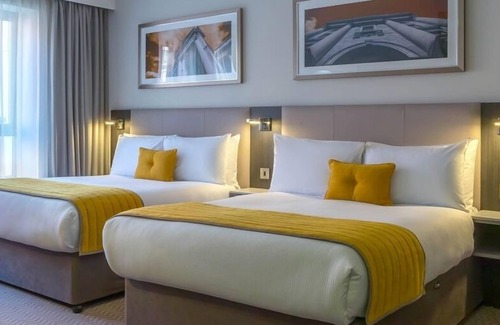Tallaght Hotel | Maldron Hotel & Leisure Centre Tallaght