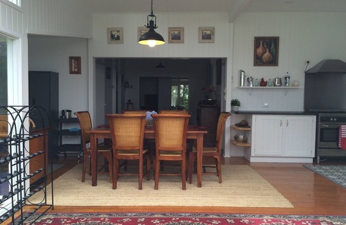 Maleny House | Maleny - 3 bedroom house with Outstanding Sunshine Coast Hinterland Views