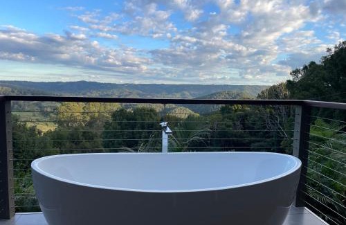 Curramore Cabin | Maleny Luxury Cottages
