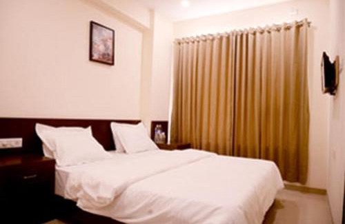 Jejuri Hotel | Malhar Grand