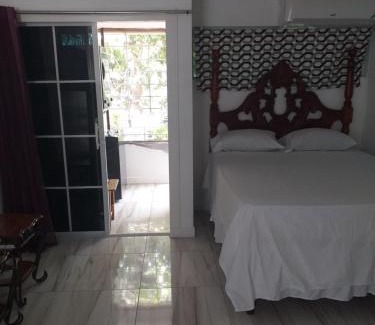Saint Andrew Apartment | Malia's Cozy Studio