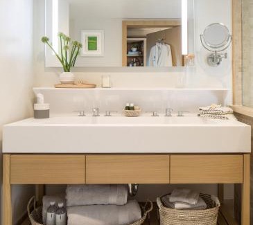 Eastern Malibu Resort | Malibu Beach Inn