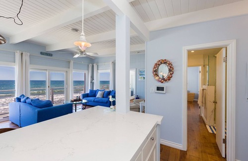 Malibu House | Malibu Beach Pad - Awesome Secluded Beachfront Home