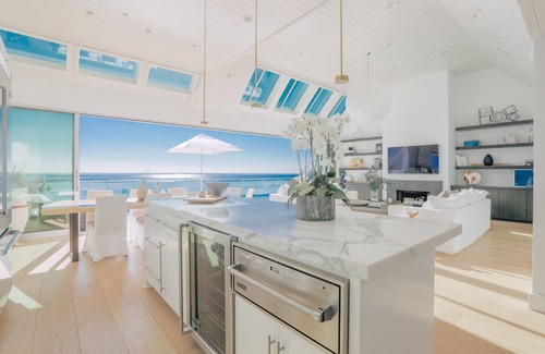 Central Malibu House | Malibu Beachfront home with Gorgeous Views and stunning decor