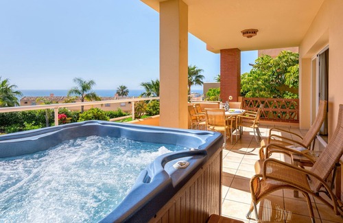 El Faro Apartment | Malibu C5 - Lux. 2BR Sea View Condo in Club La Costa