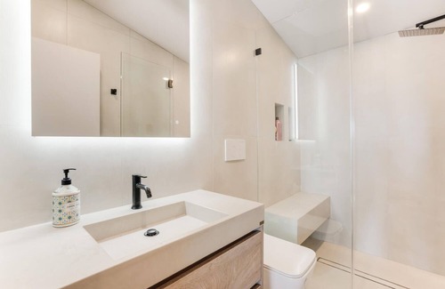 Malibu Condo | Malibu Ocean View Modern Surf Break Paradise
