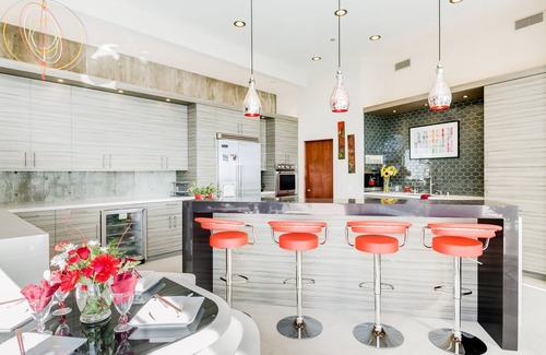 Malibu House | ☼ Malibu ☼ Privacy. Luxury. Serenity.