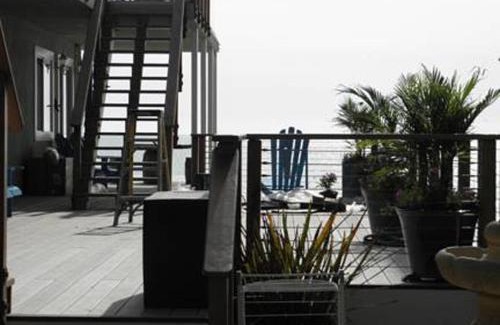 Eastern Malibu Apartment | Malibu Private Beach Apartments