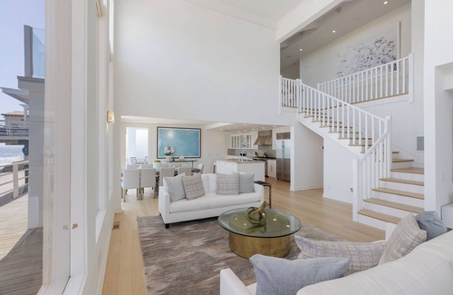 Eastern Malibu House | Malibu Shores Retreat Ocean Views Gym Fireplace