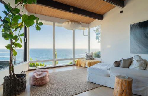 Western Malibu House | Malibu Villa with Beach Access and Ocean View