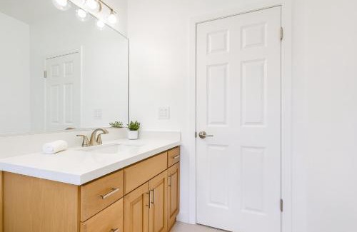 Central Malibu Apartment | Malibu Woods & Waves - 2 Bedroom