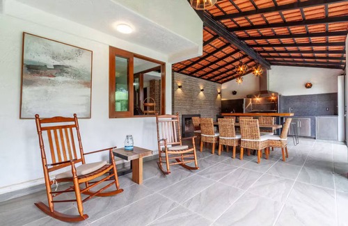 Ocuilan Cabin | Malinalco Covered Terrace Grill Jacuzzi