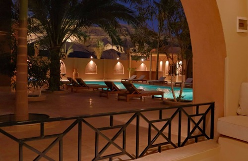 Luxor House | Malkata House - Luxe Desert ground floor Suite: Pool & Dine