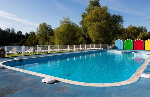 Cirencester Cabin | Mallard Lettings