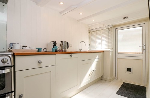 Pentewan Cottage | MALLARDS, pet friendly, country holiday cottage in Pentewan