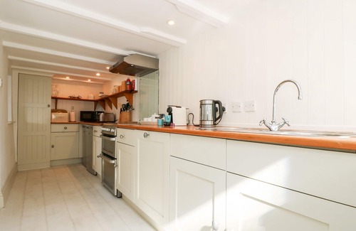 Pentewan Cottage | MALLARDS, pet friendly, country holiday cottage in Pentewan