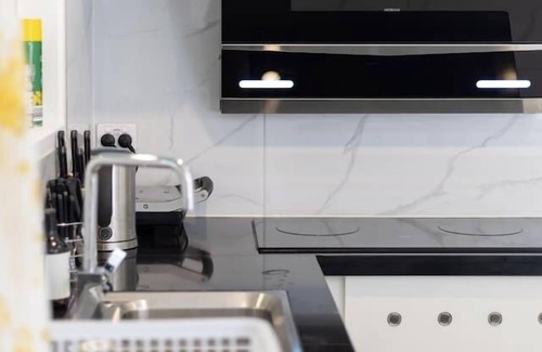 Cannon Hill House | Malls at Doorstep:2-Bed Unit in Heart ofCannonHill