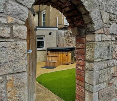 Armagh House | Mallview cottage