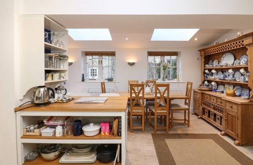 Bedale Cottage | MALT SHOVEL COTTAGE, character holiday cottage in Bedale